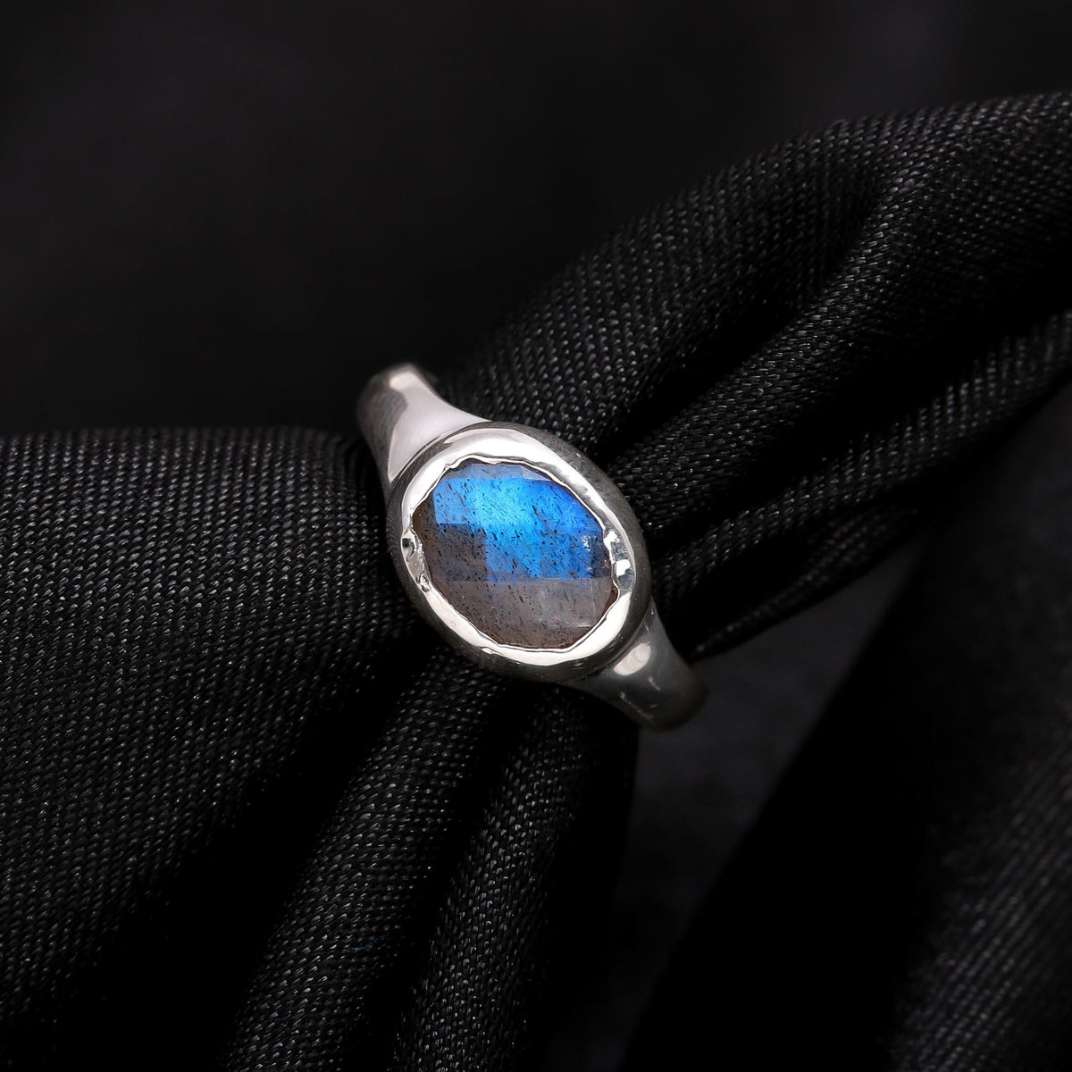 The Modern Horizon: Chunky East-West Setting Ring
