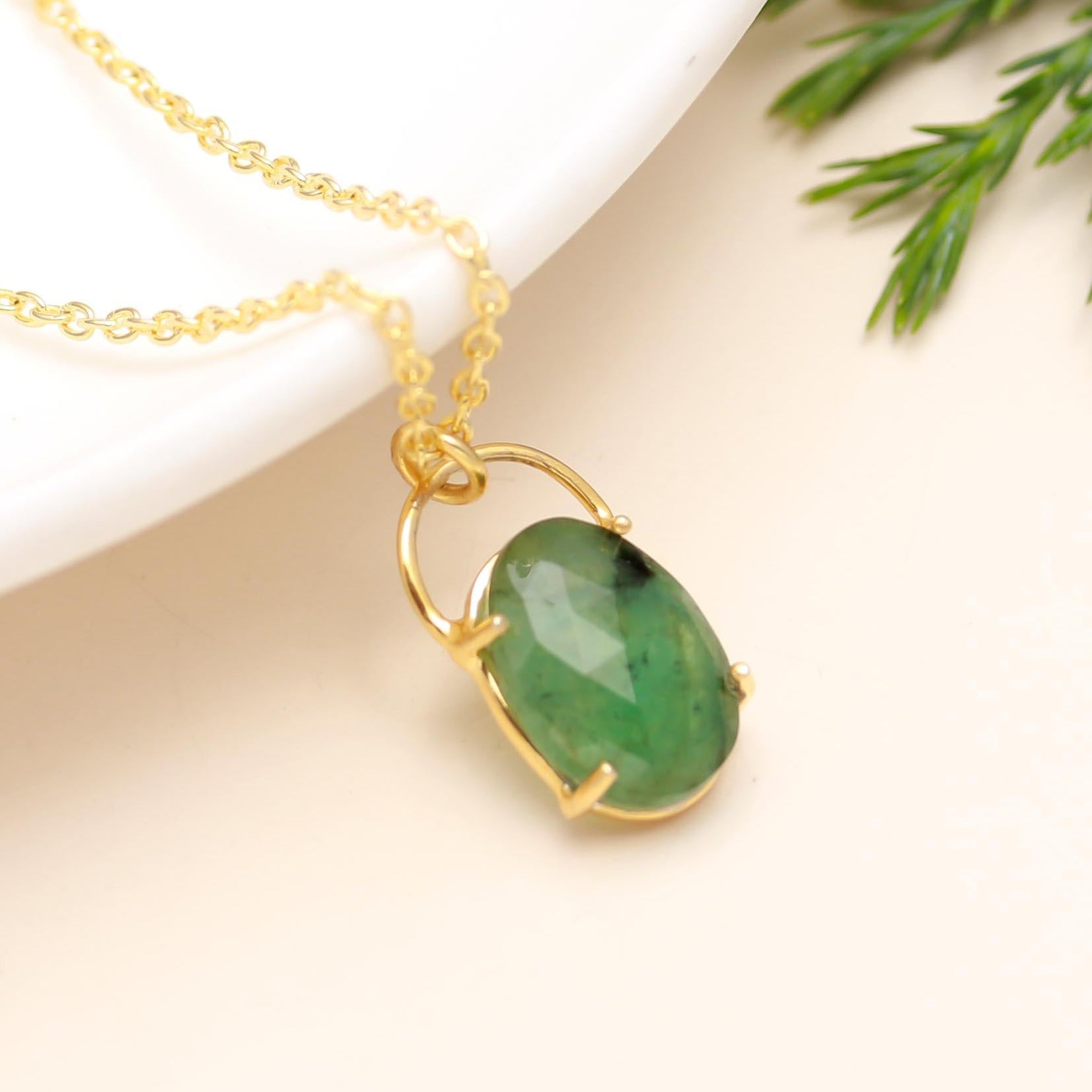The Verdant Oval: Green Emerald Gold Necklace