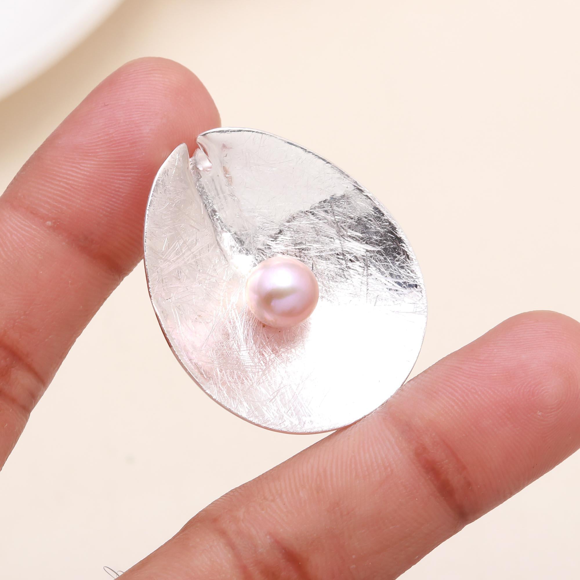 925 Sterling Silver Pink Pearl Textured Pendant