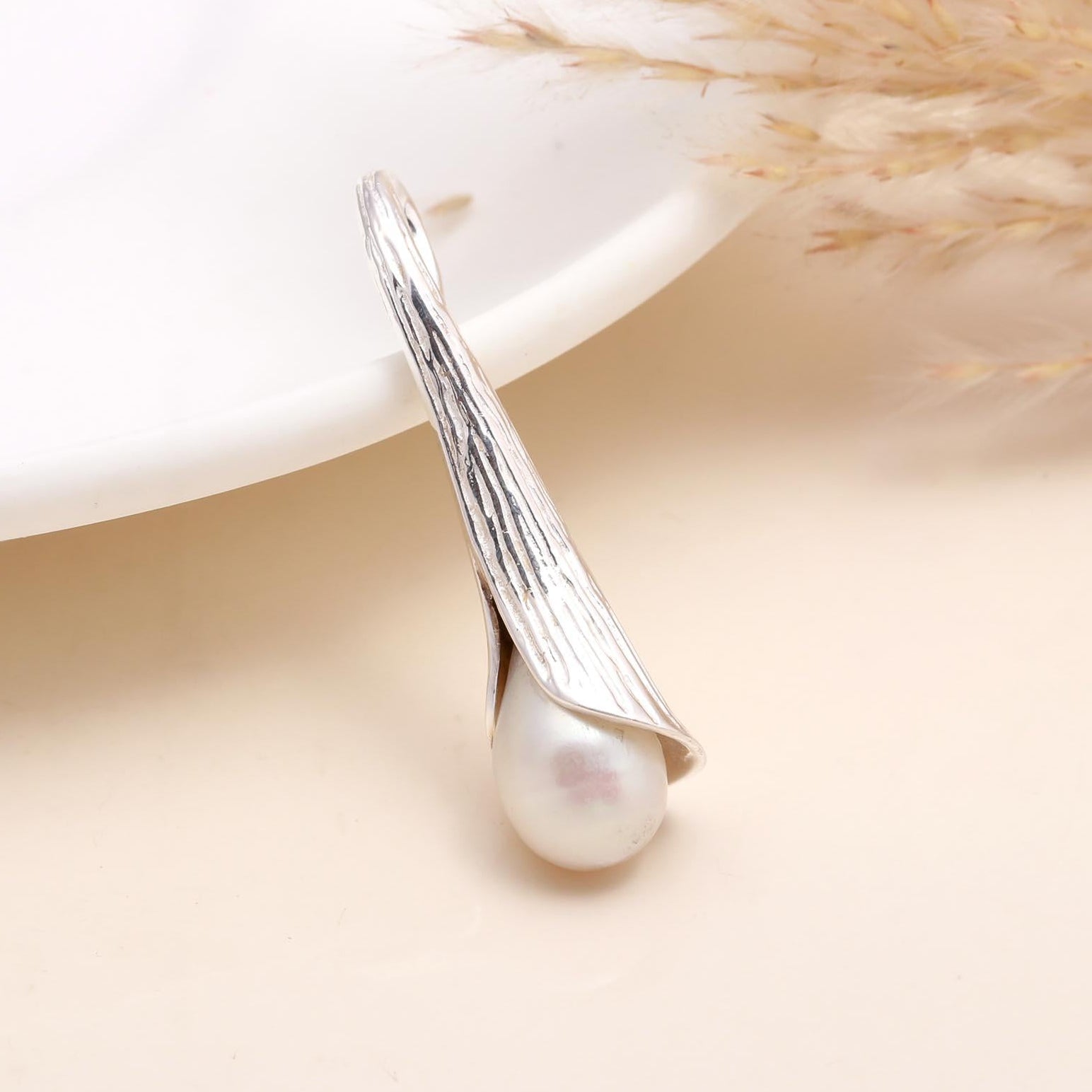925 Sterling Silver Calla Lily Pearl Pendant
