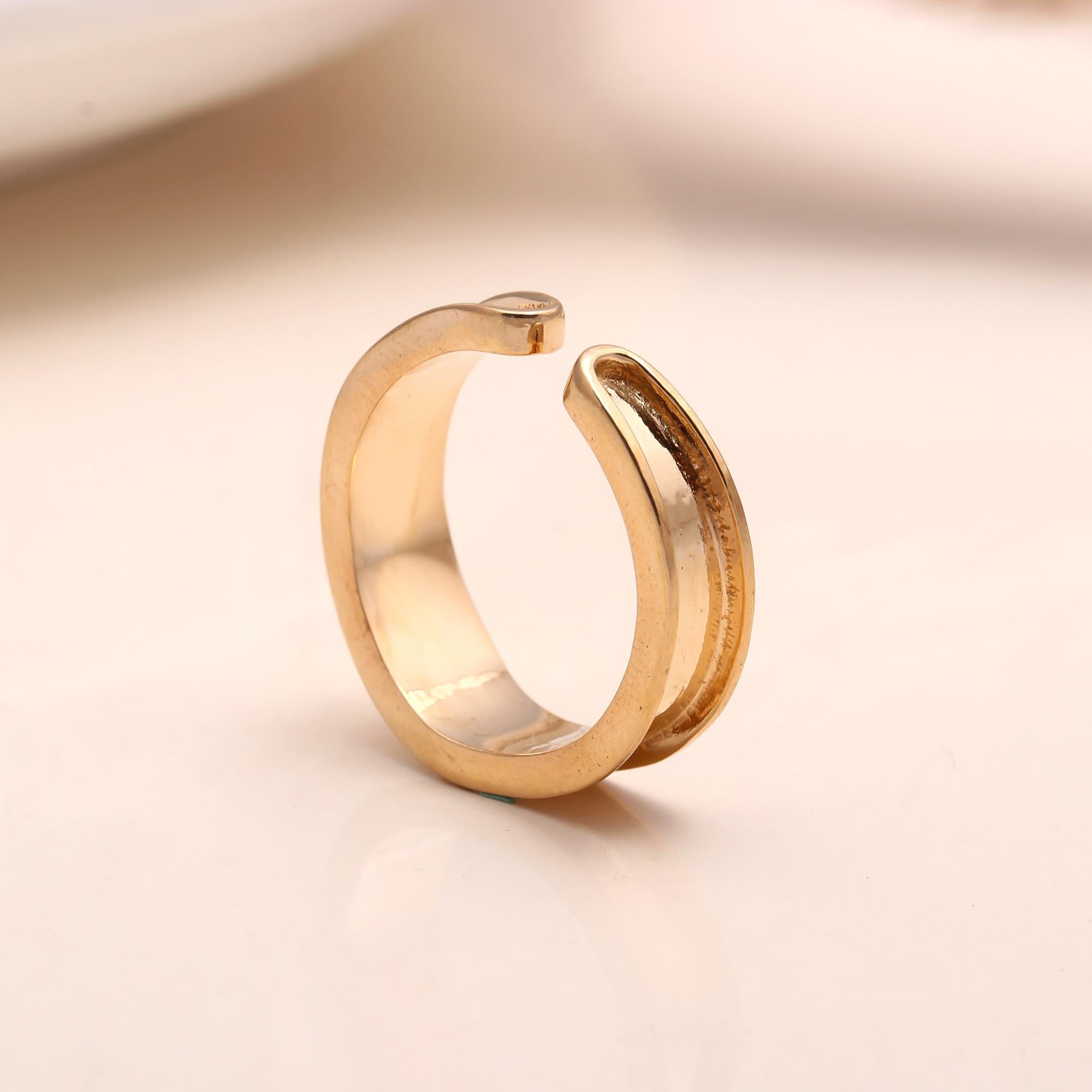 The Golden Channel: Minimalist Grooved Open Ring