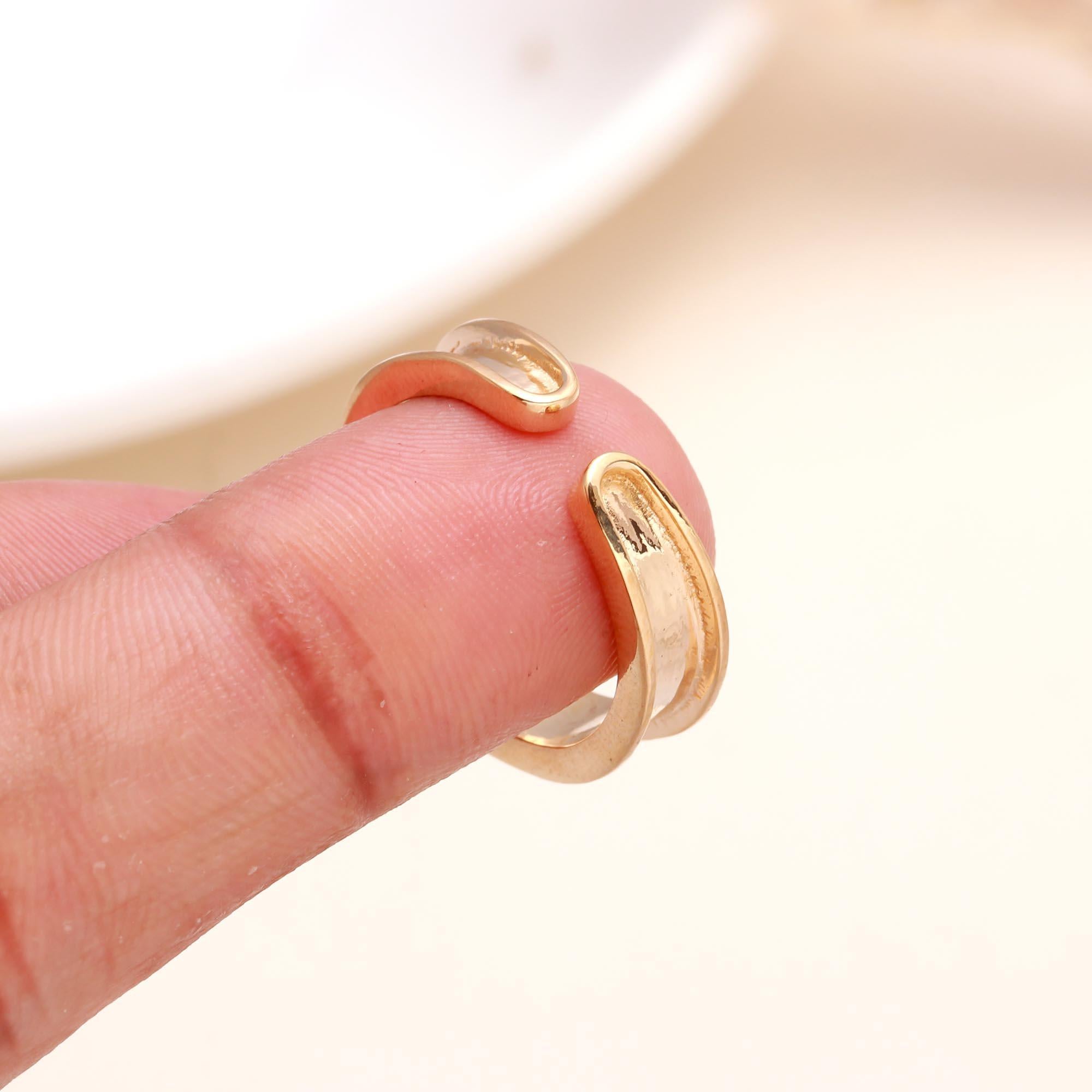 The Golden Channel: Minimalist Grooved Open Ring