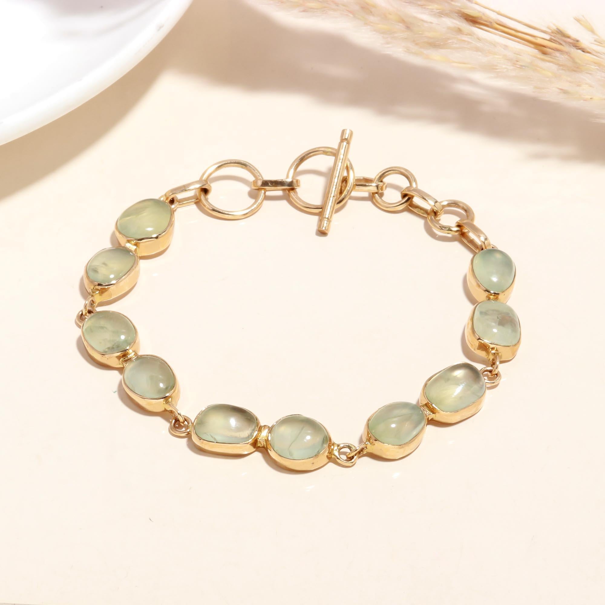 The Mint Essence: Green Amethyst Gold Toggle Bracelet