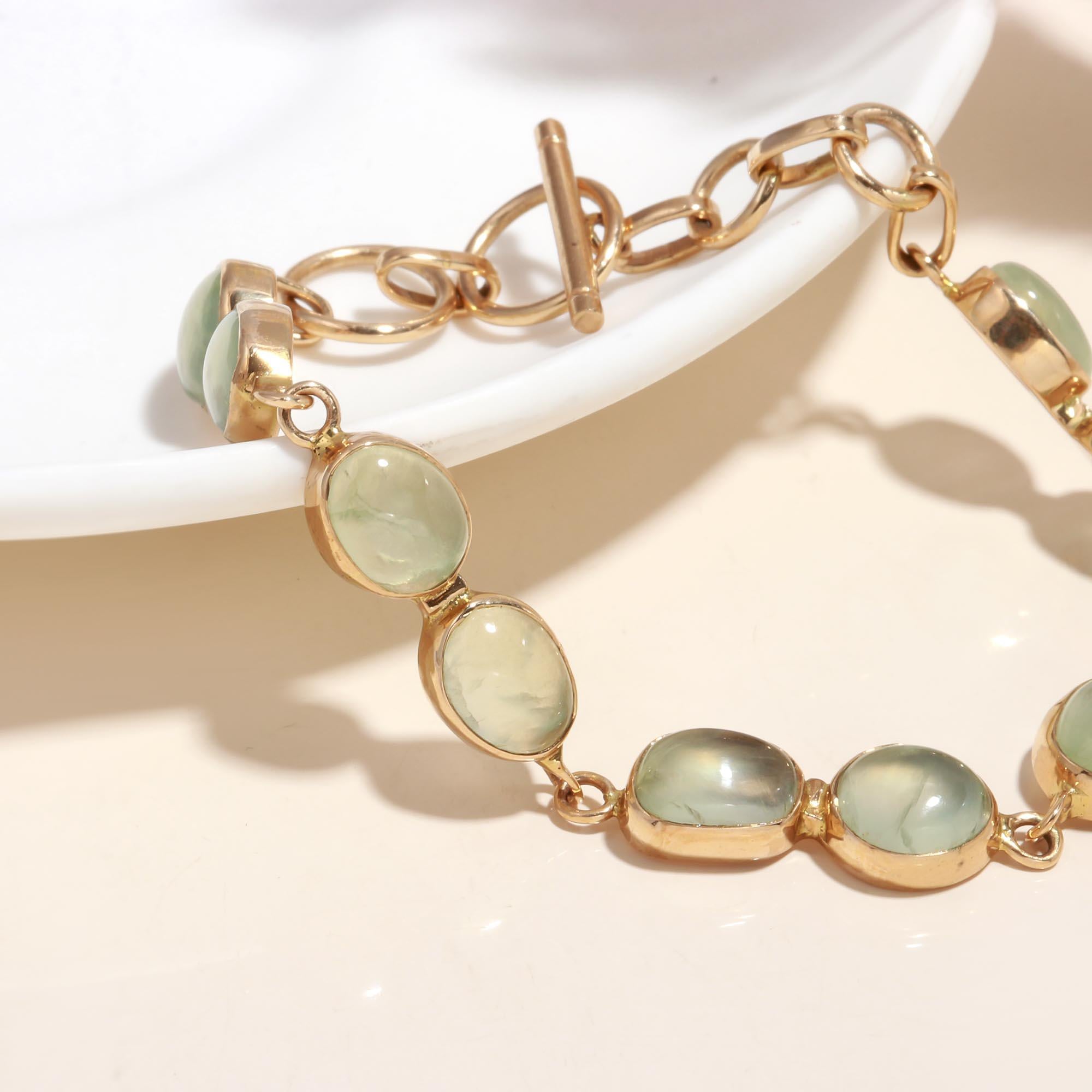 The Mint Essence: Green Amethyst Gold Toggle Bracelet