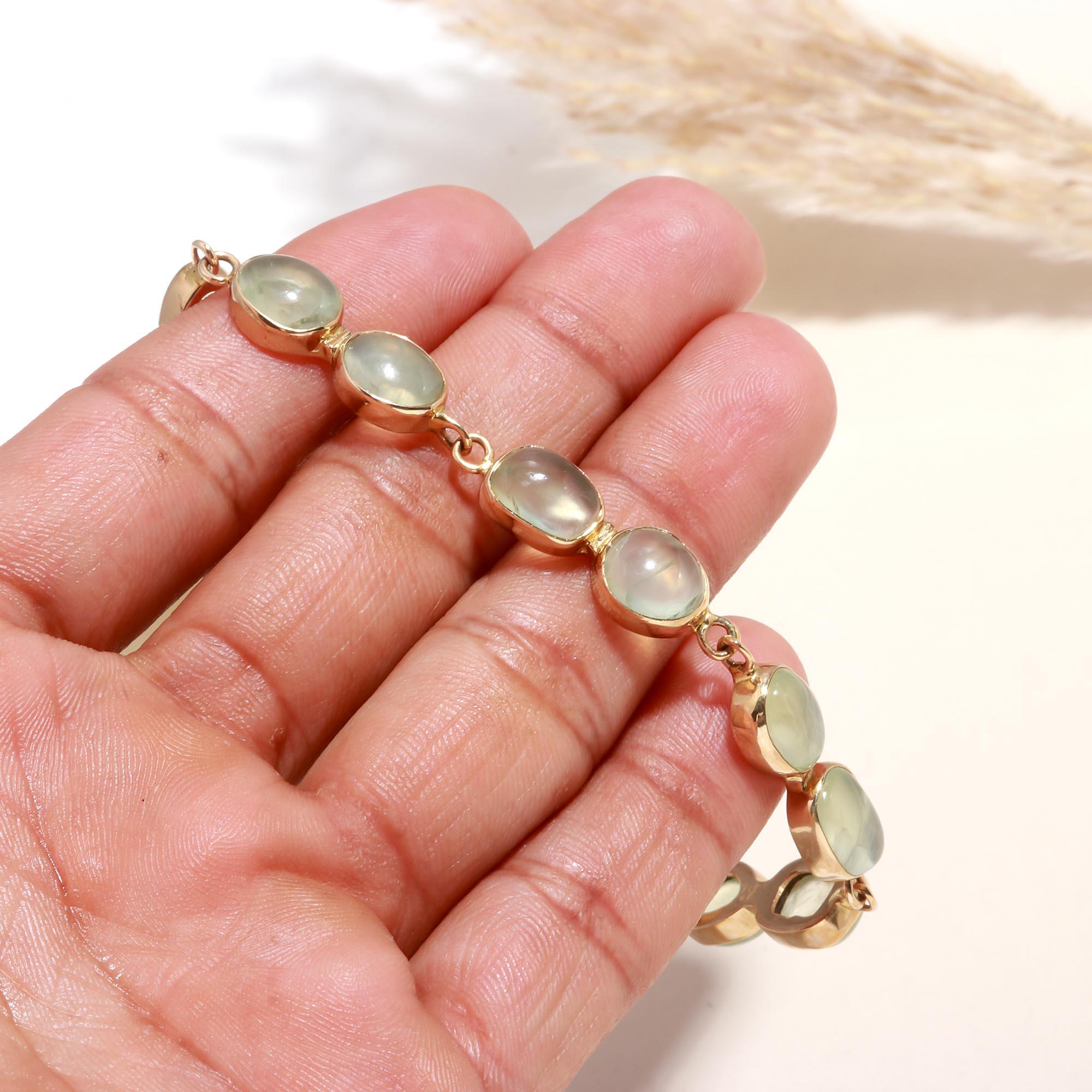 The Mint Essence: Green Amethyst Gold Toggle Bracelet