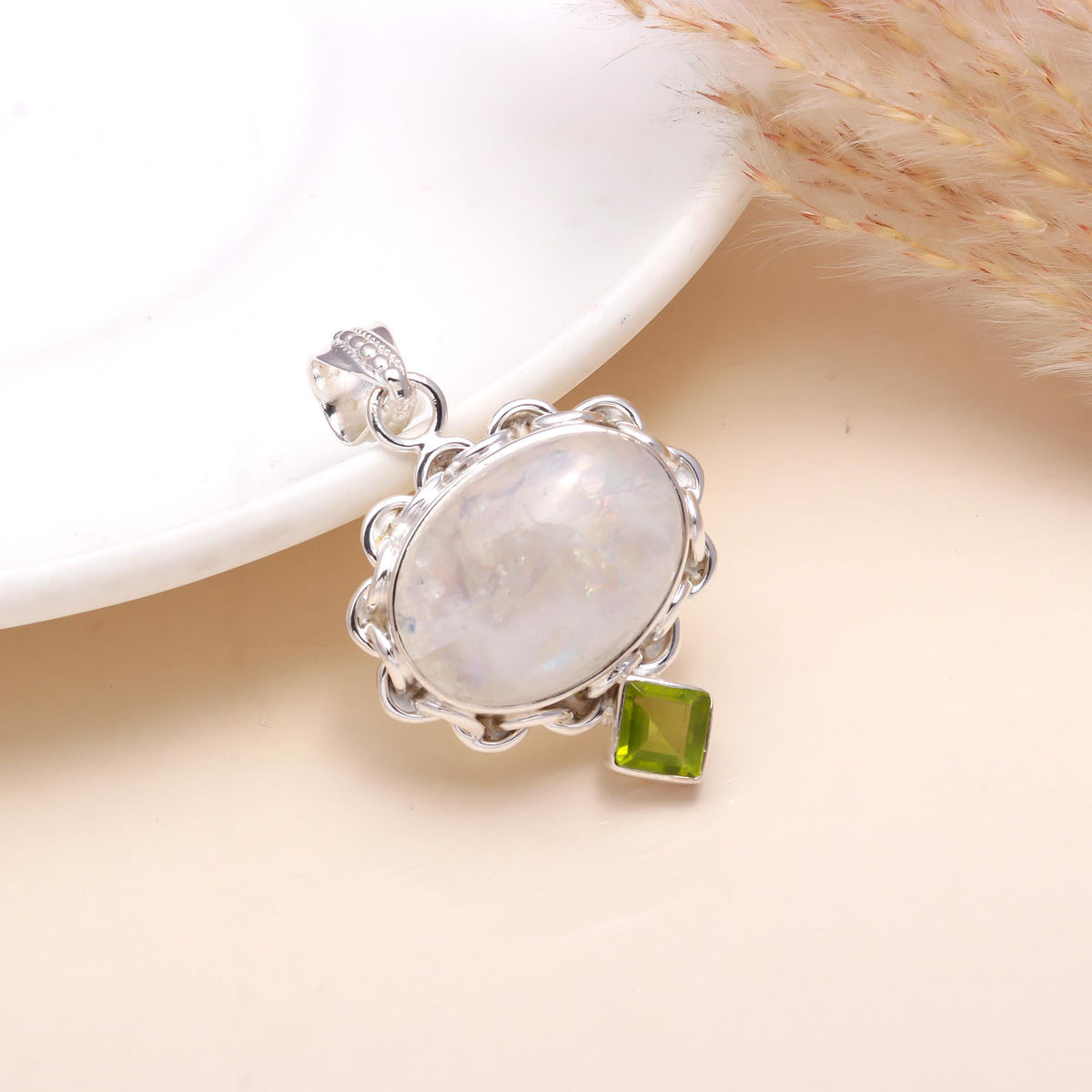 The Moonstone Bloom: Scalloped Silver Pendant