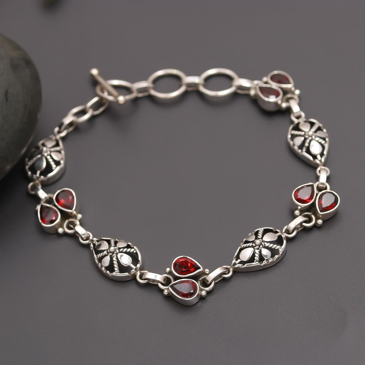 925 Silver Teardrop Garnet Link Bracelet
