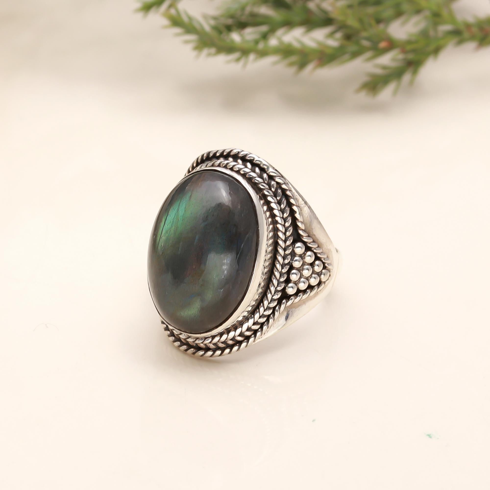 The Mystic Fortress: Labradorite & Silver Granulated Ring