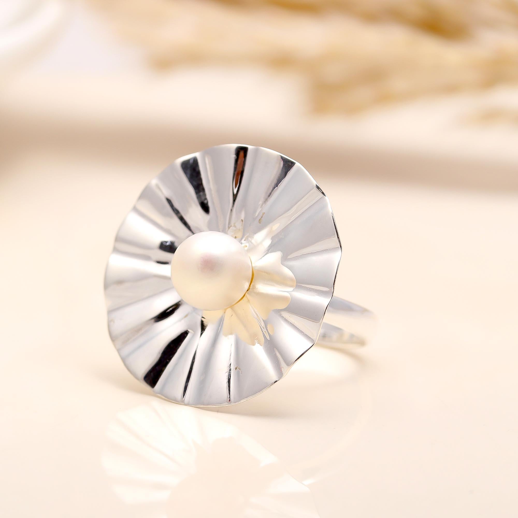 Sterling Silver Pearl Flower Ring