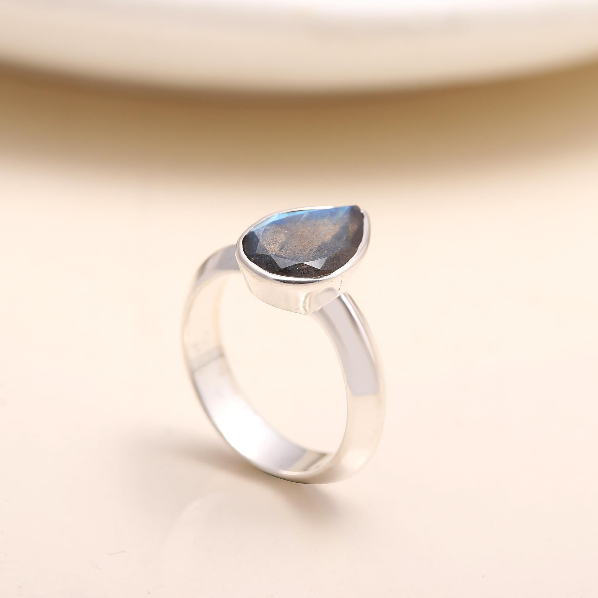 925 Silver Pear Shaped Labradorite Solitaire Ring