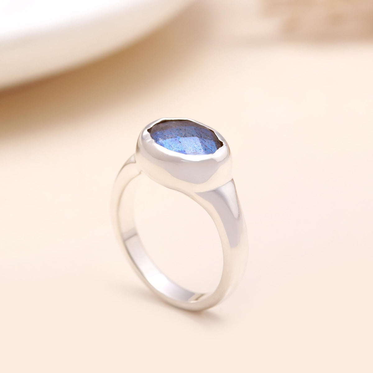 The Modern Horizon: Chunky East-West Setting Ring