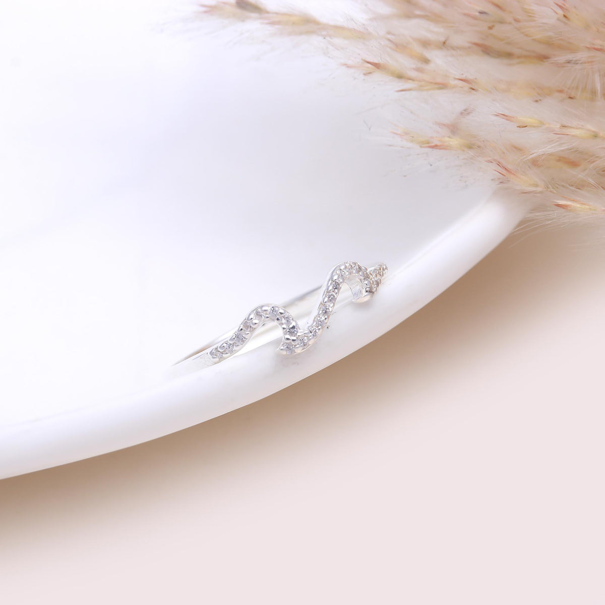 The Stardust Wave : Pave Cubic Zirconia Wave Ring