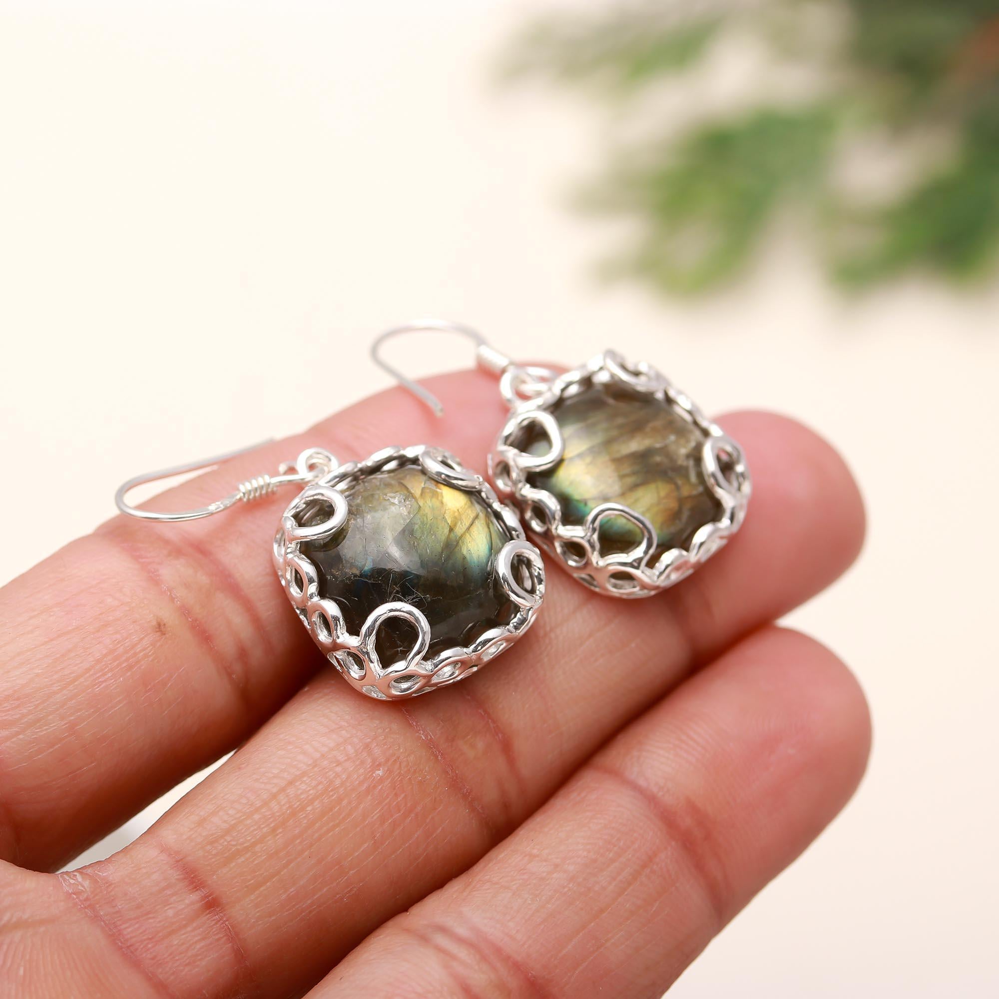 #gemstone_labradorite