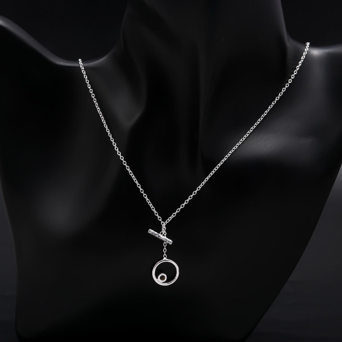 925 Sterling Silver Circle Pendant Necklace