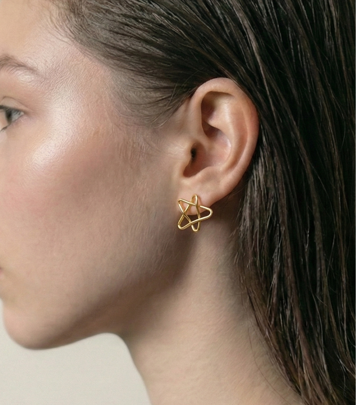 The Wire Star: Minimalist Celestial Studs