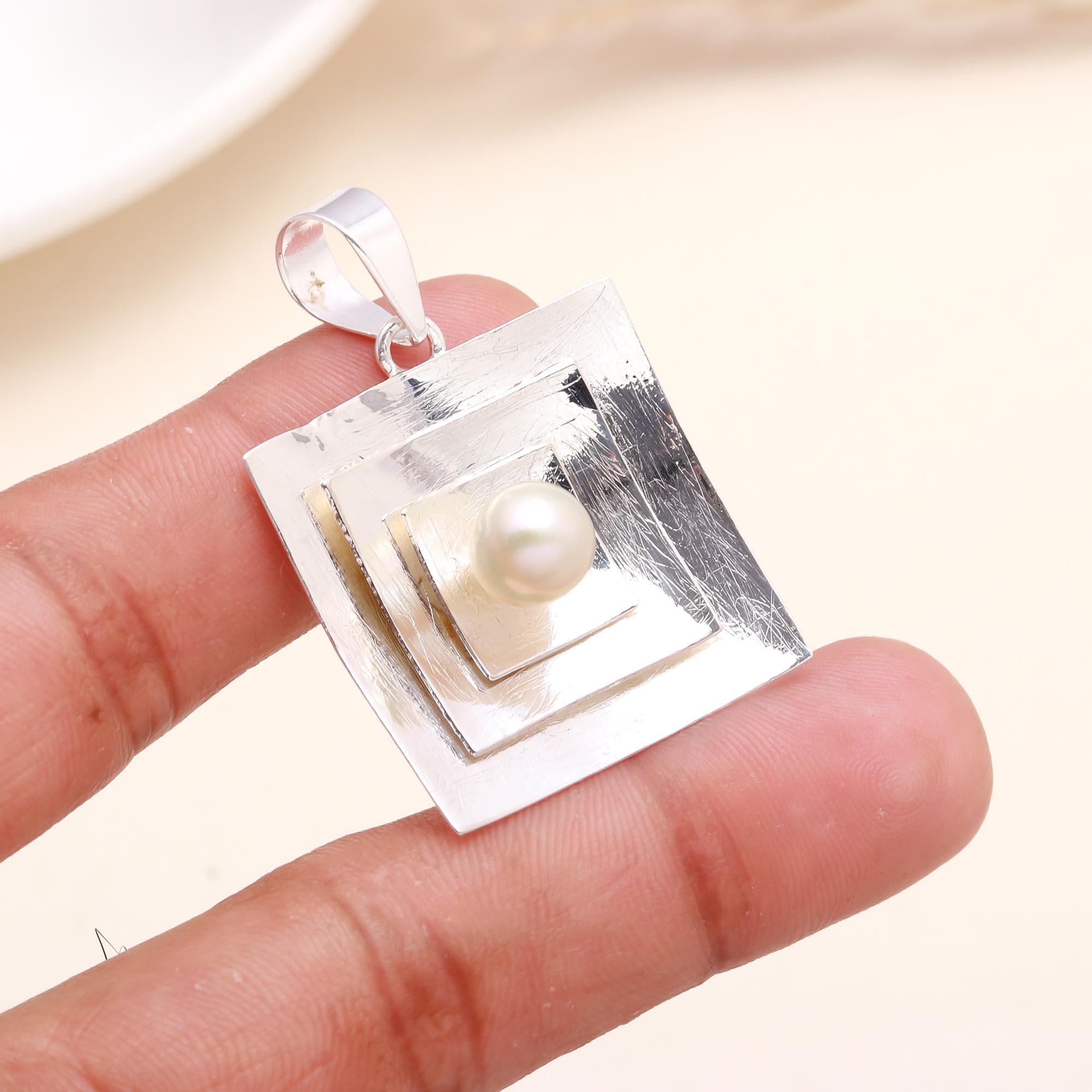 925 Sterling Silver Modern Square Design Pearl Pendant