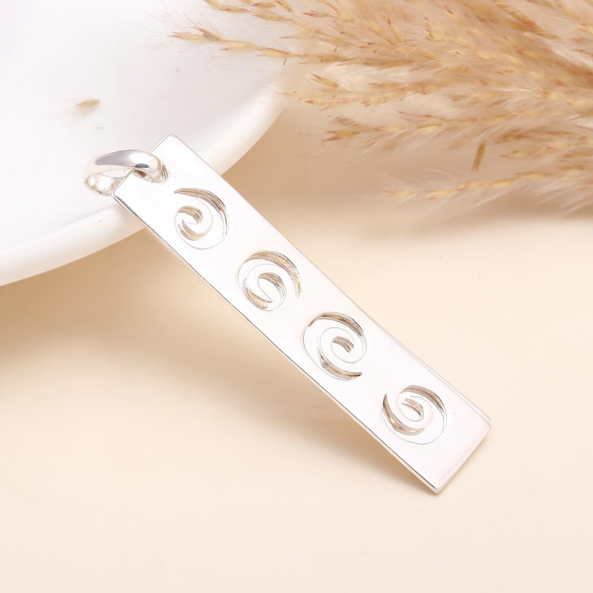 925 Sterling Silver Engraved Swirl Motif Bar Pendant