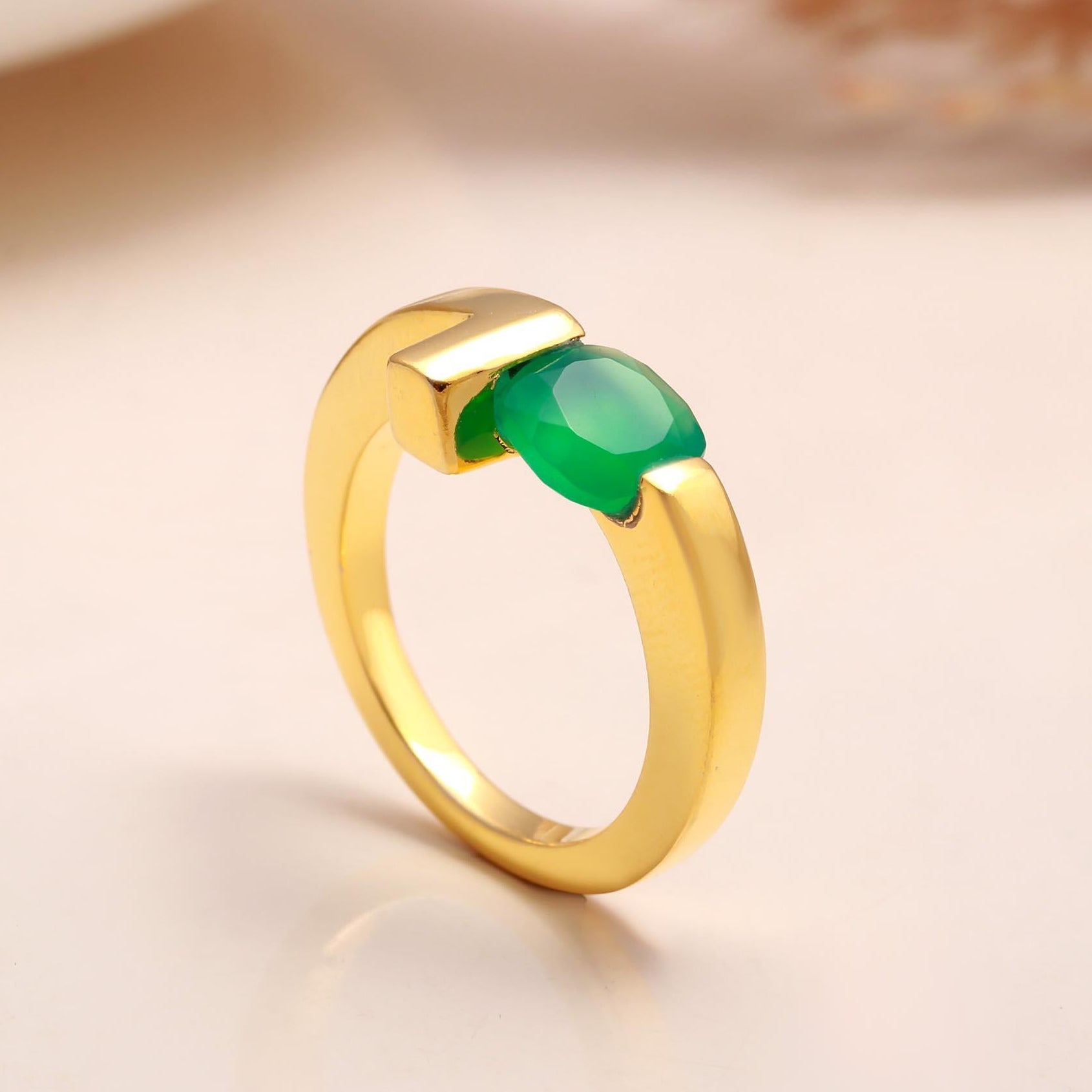 The Modern Emerald: Green Onyx Gold Ring