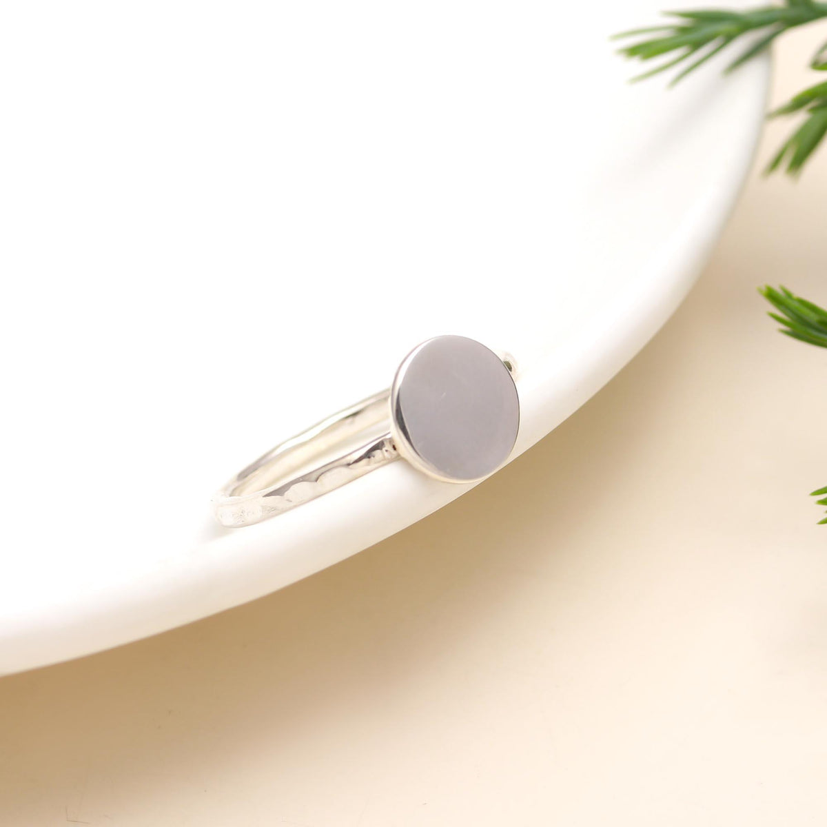 925 Silver Round Hammered Ring