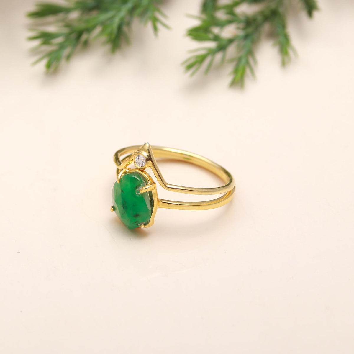 The Verdant Sovereign: Emerald & Zircon Chevron Ring Set