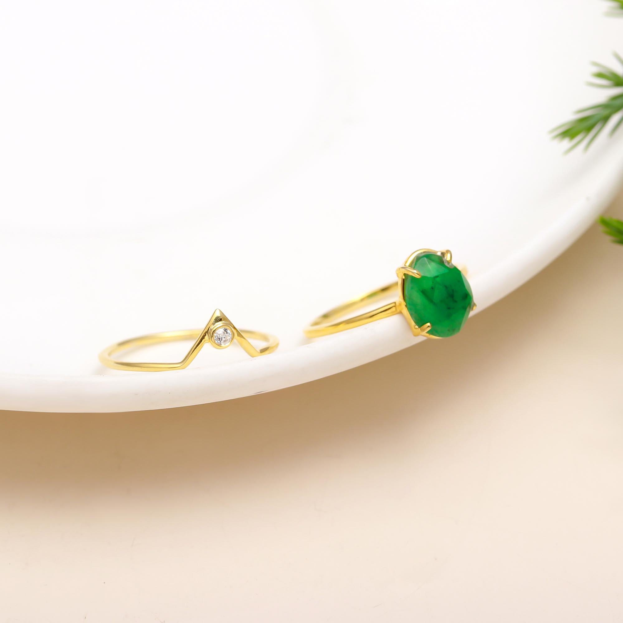 The Verdant Sovereign: Emerald & Zircon Chevron Ring Set