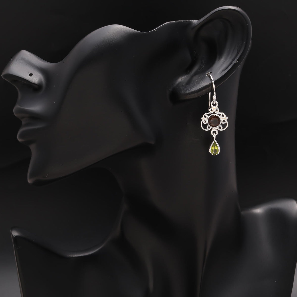925 Silver Garnet and Peridot Filigree Dangle Earrings