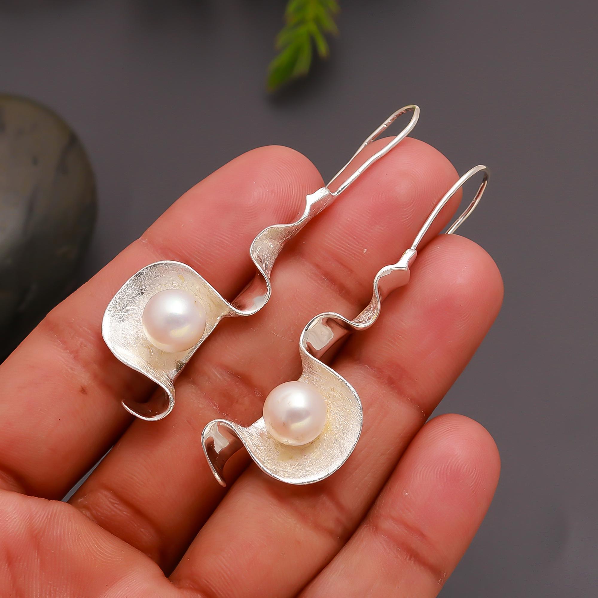925 Silver Sculpted Wave Pearl Earrings