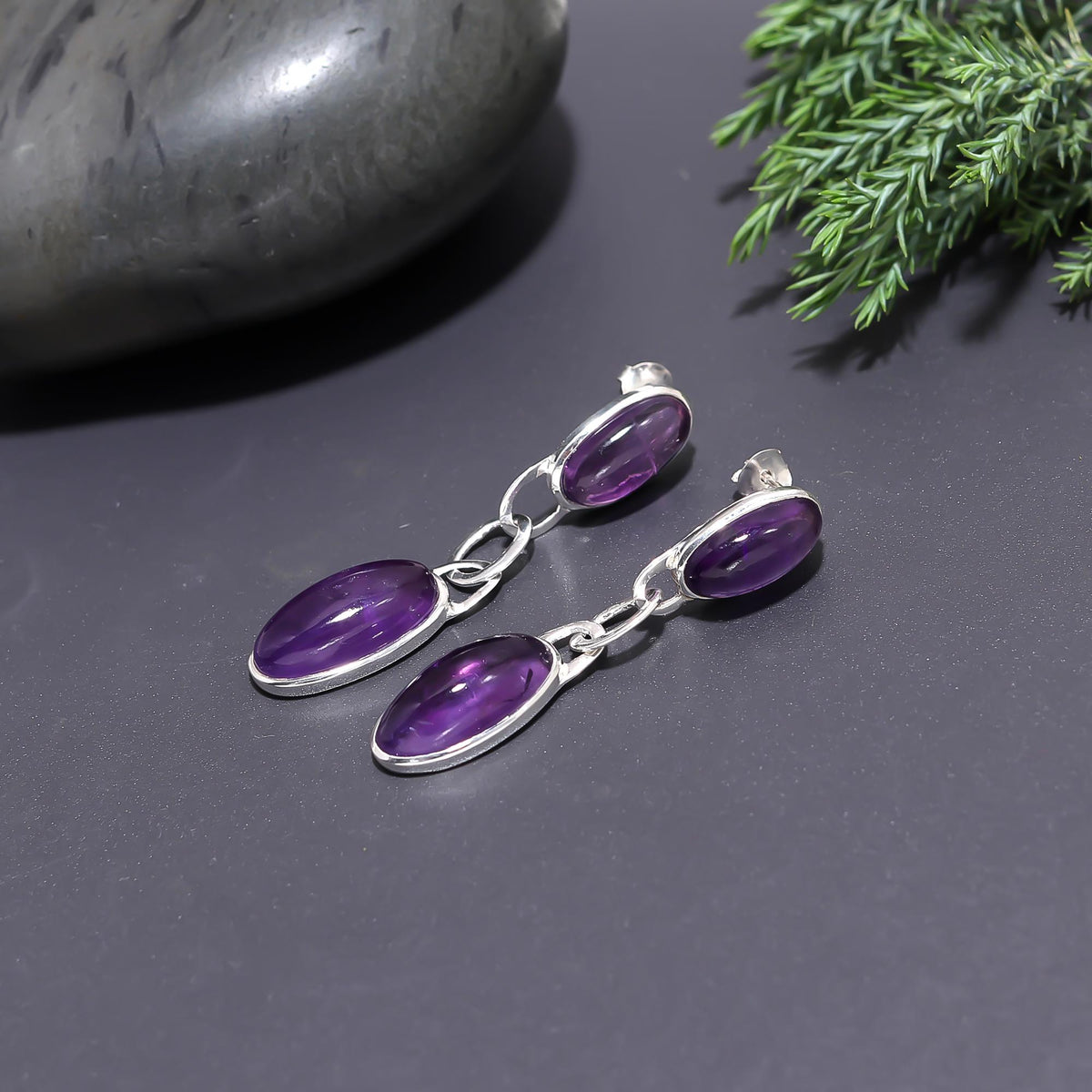 The Amethyst Tier: Silver Articulated Drop Earrings