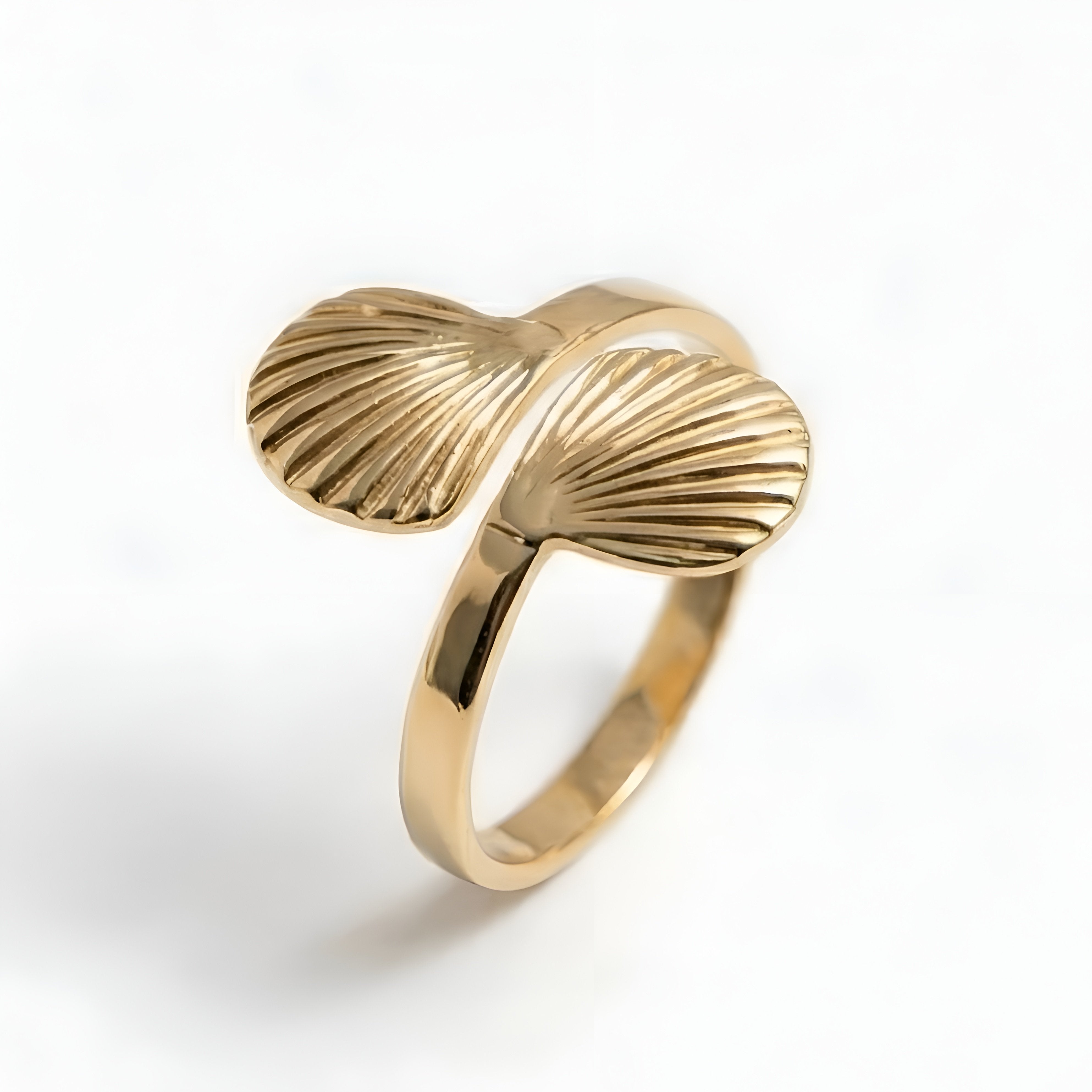 The Aphrodite Shell: Scallop Bypass Statement Ring
