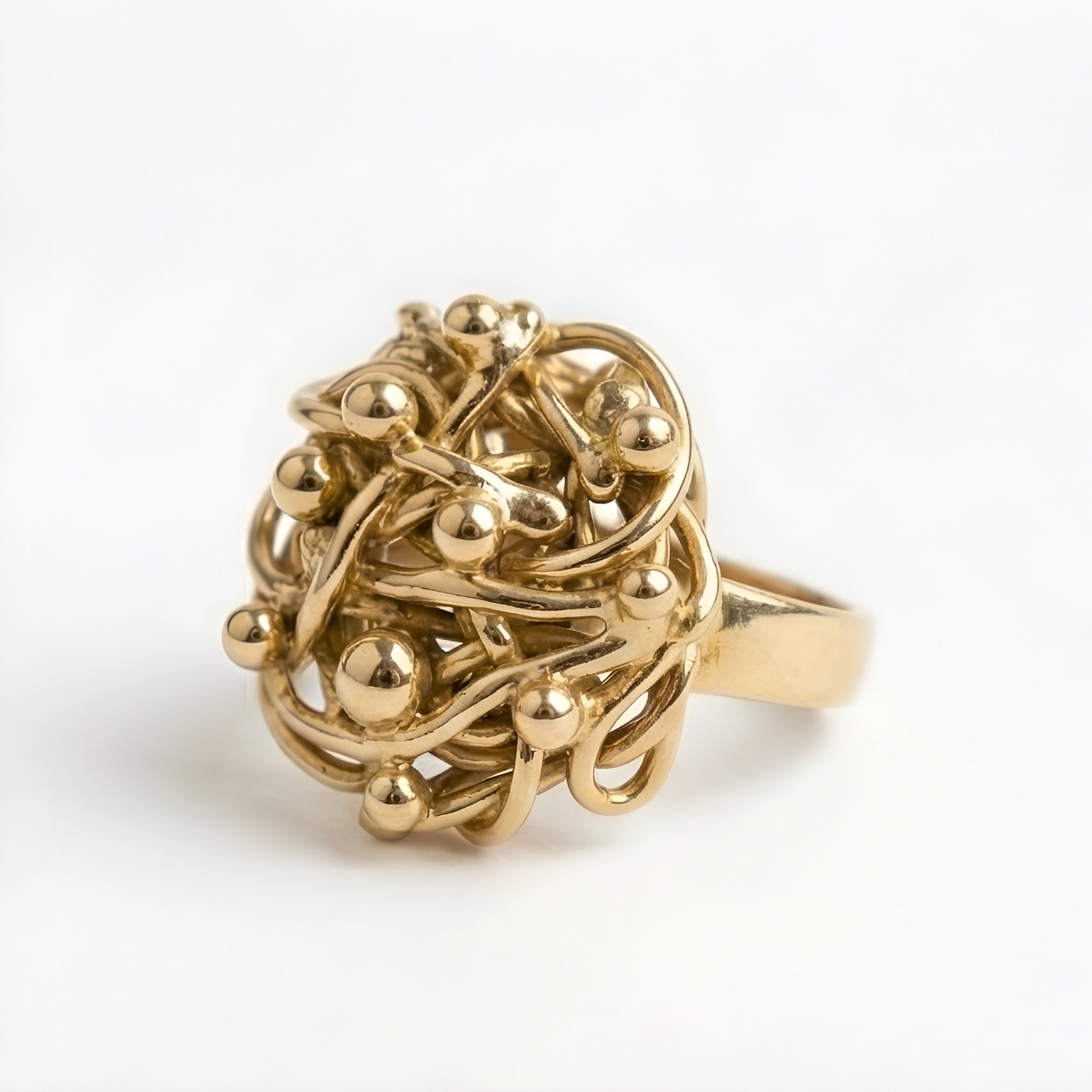 The Gordian Knot: Twisted Wire Ball-Tip Cluster Ring