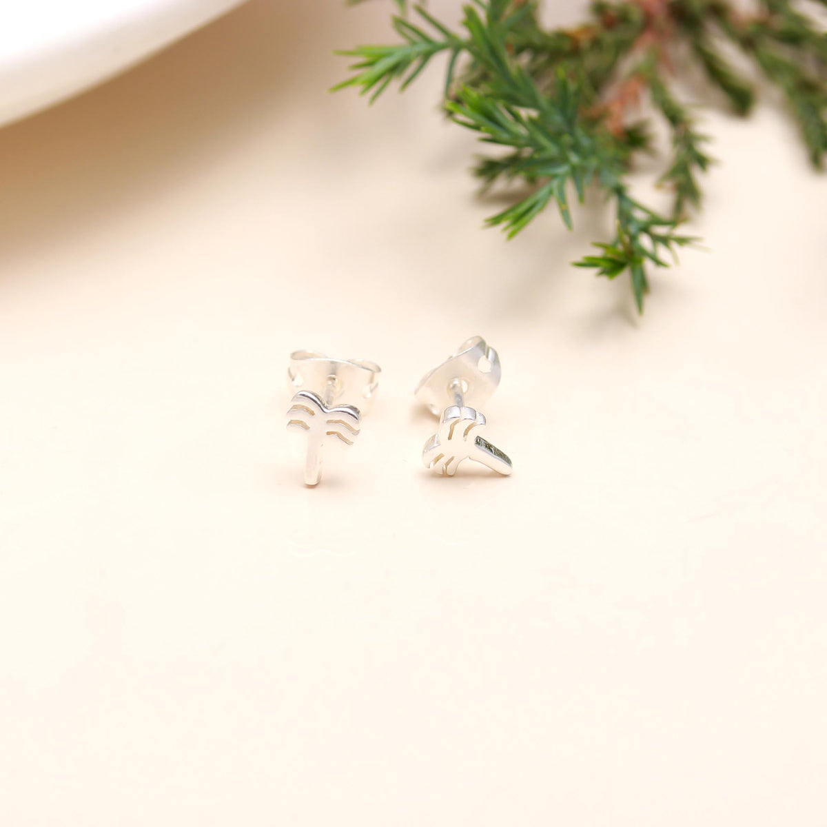 925 Sterling Silver Palm Tree Stud Earrings