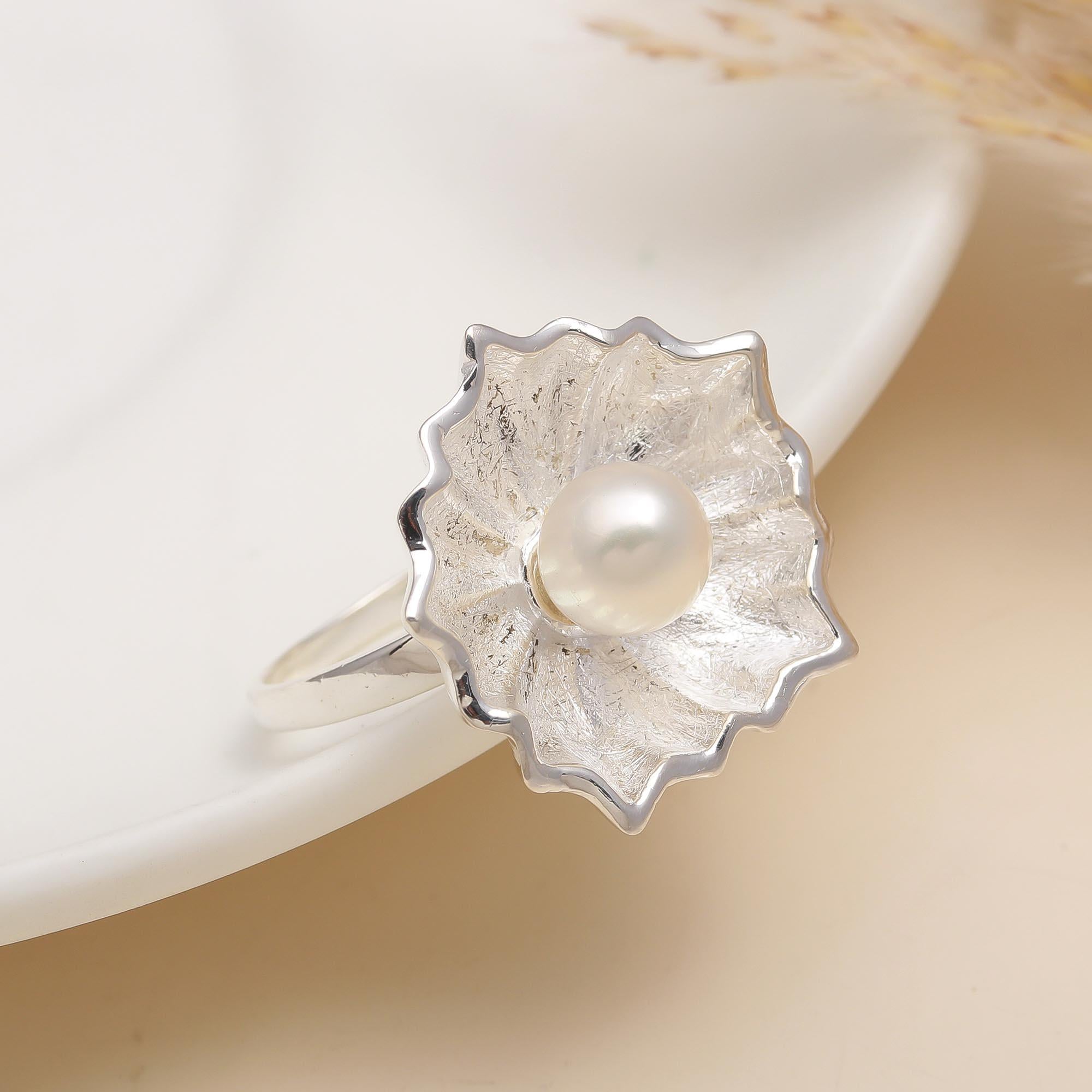 Sterling Silver Pearl Flower Ring