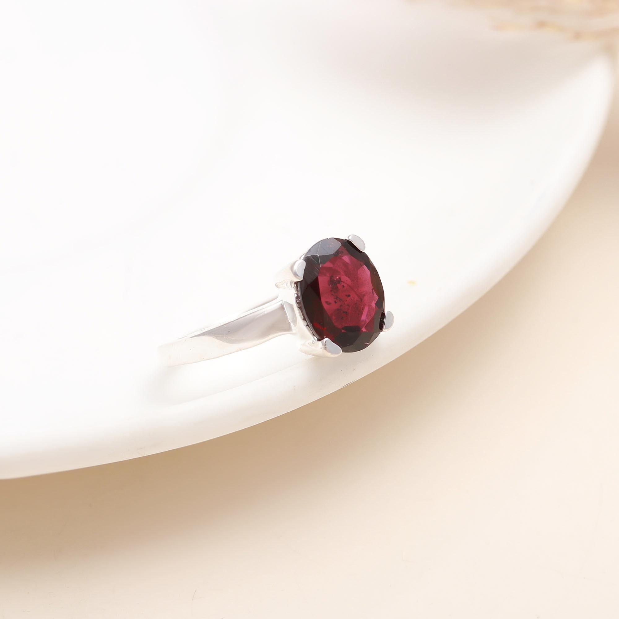 925 Silver Oval Garnet Solitaire Ring front view