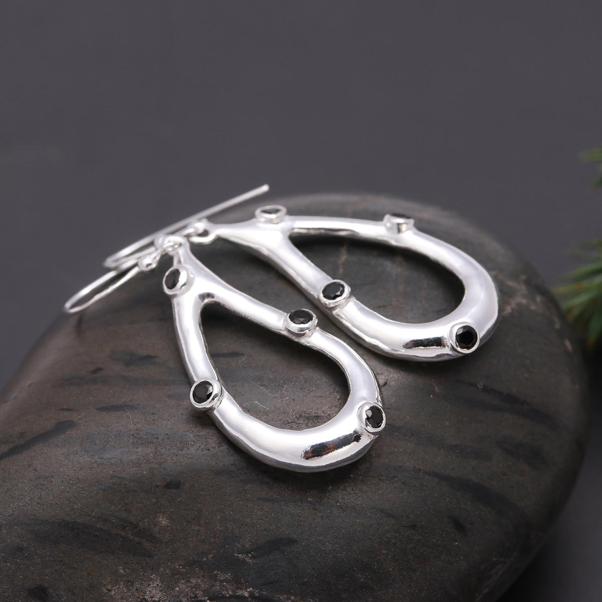 925 Silver Black Spinel Teardrop Dangle Earrings