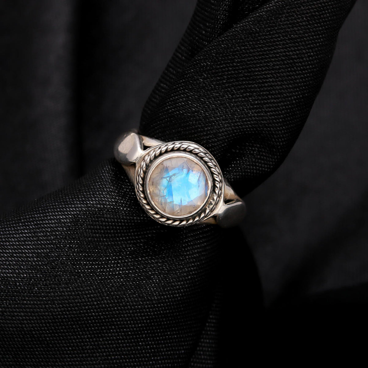 Handmade sterling silver moonstone rope design ring