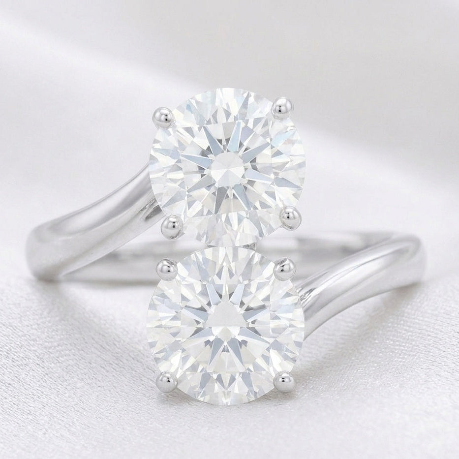 The Dual Radiance: 2.00ct Toi et Moi Moissanite Bypass Ring